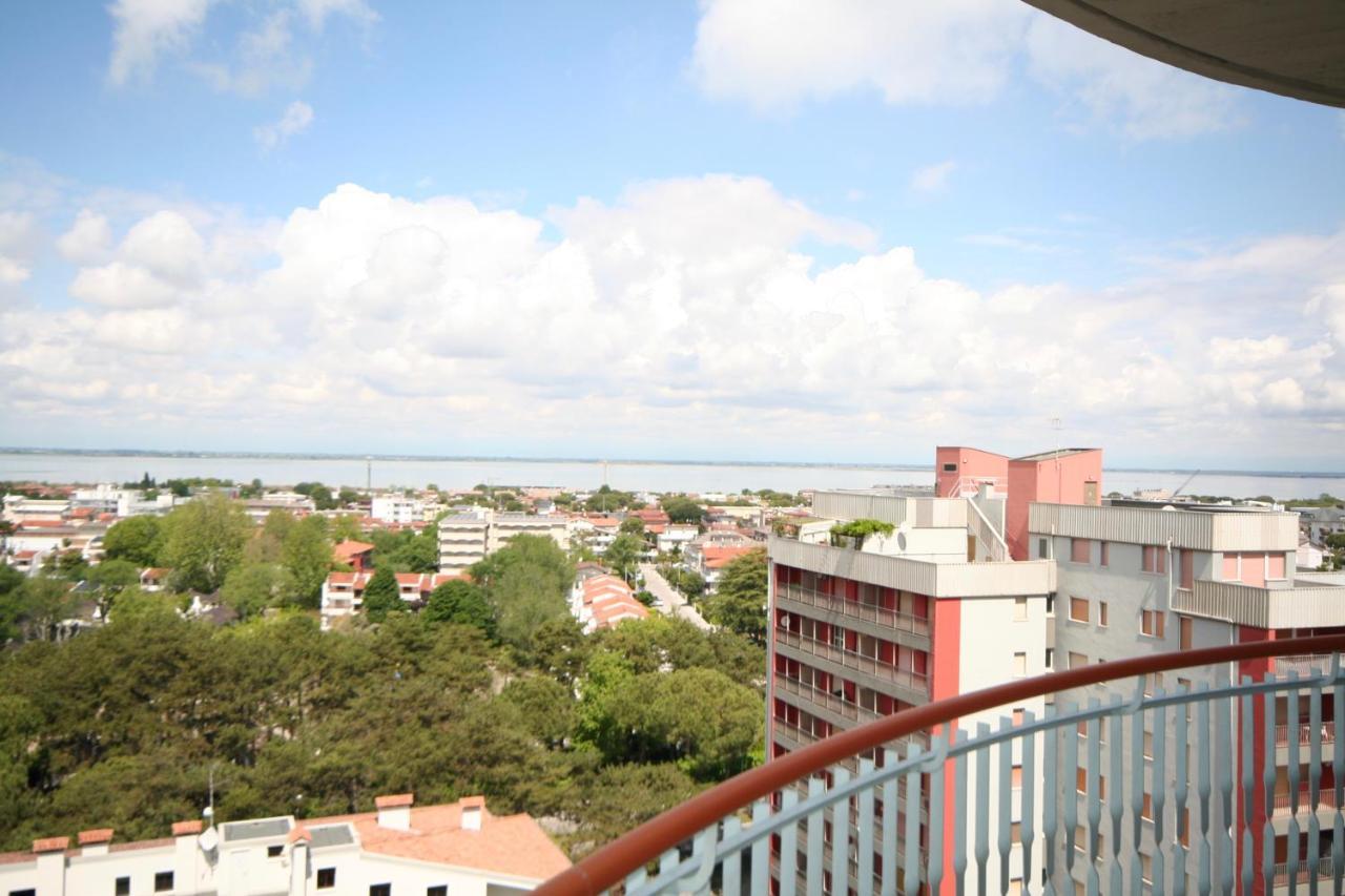 Ba- La Torre - Sea View - Apartman Lignano Sabbiadoro Kültér fotó