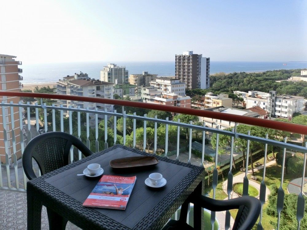 Ba- La Torre - Sea View - Apartman Lignano Sabbiadoro Kültér fotó