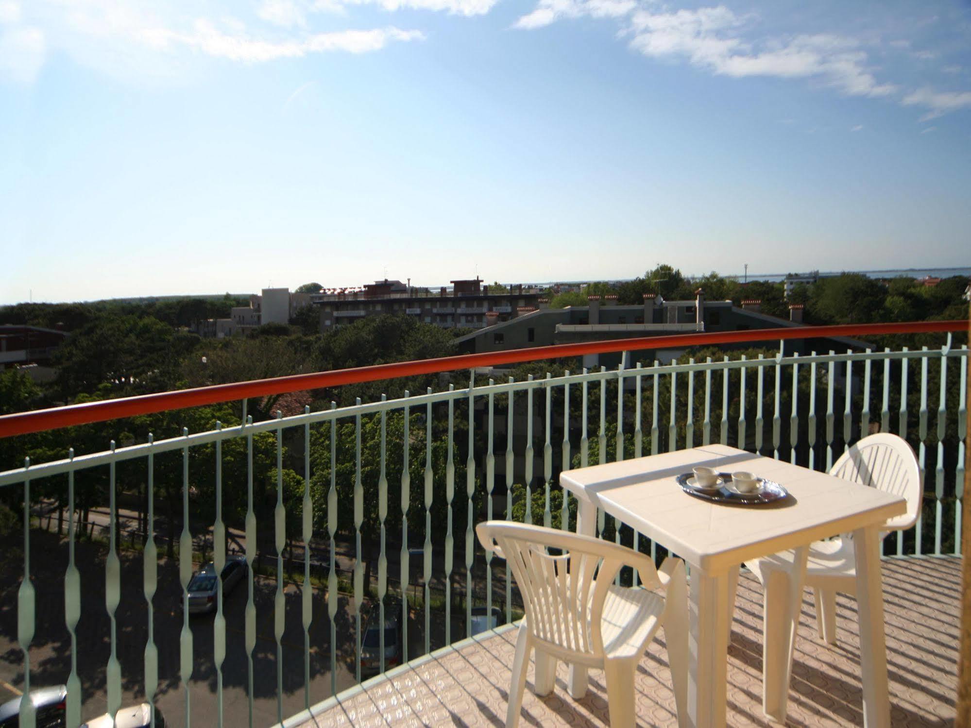 Ba- La Torre - Sea View - Apartman Lignano Sabbiadoro Kültér fotó